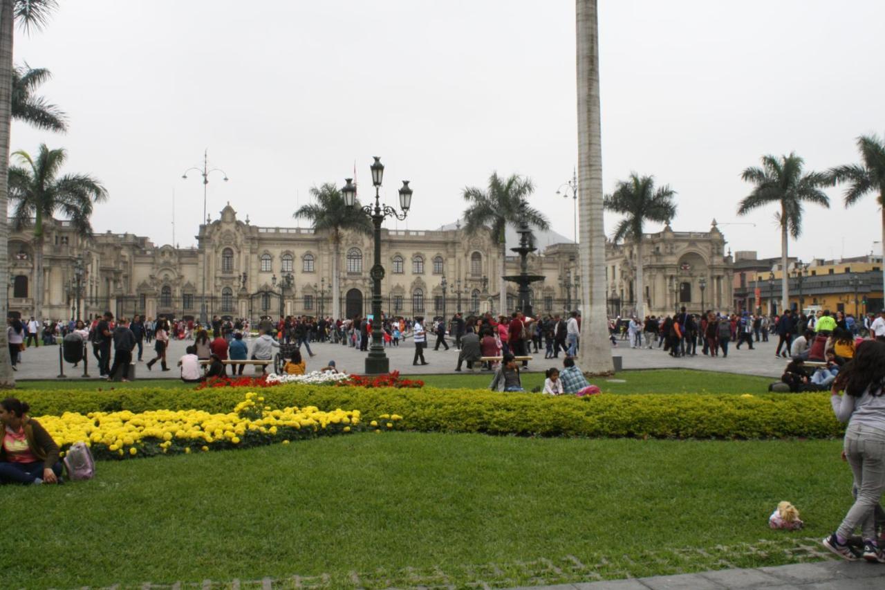 Апартаменты Main Square Лима Экстерьер фото